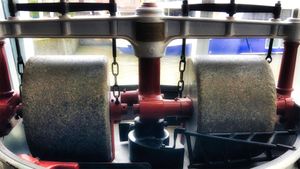 TheChocolateLifeLIVE | Production Pathways: From Melangers to ... ?