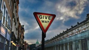 TCL LIVE | A Choccy Week in London Town