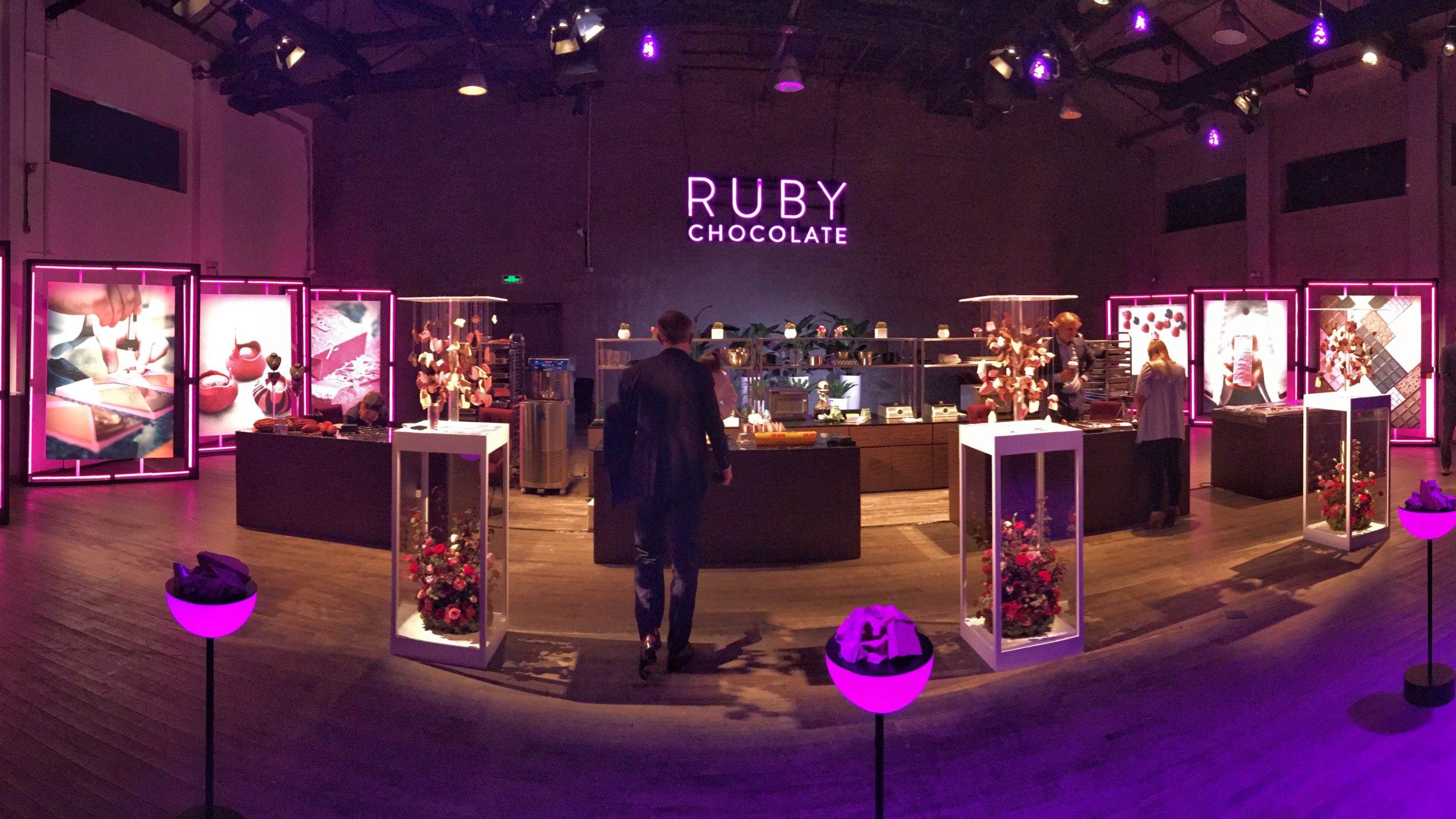 Ruby Chocolate - A New Variety Conquers The Chocolate World – Chocolate &  More Delights